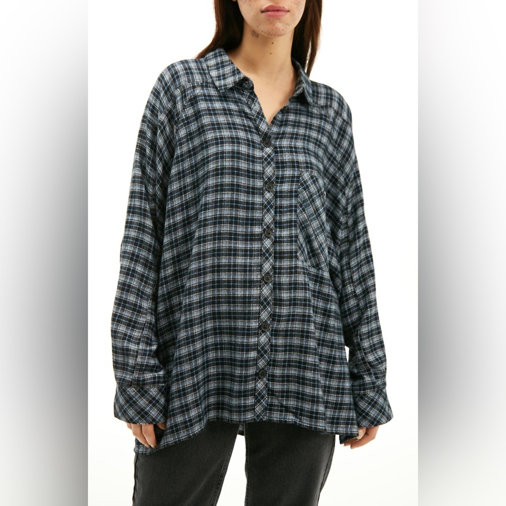 BDG Black and Blue Plaid Flannel Buttondown